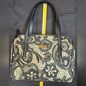 Kate Spade Black and Cream Patterned Shoulder Bag
